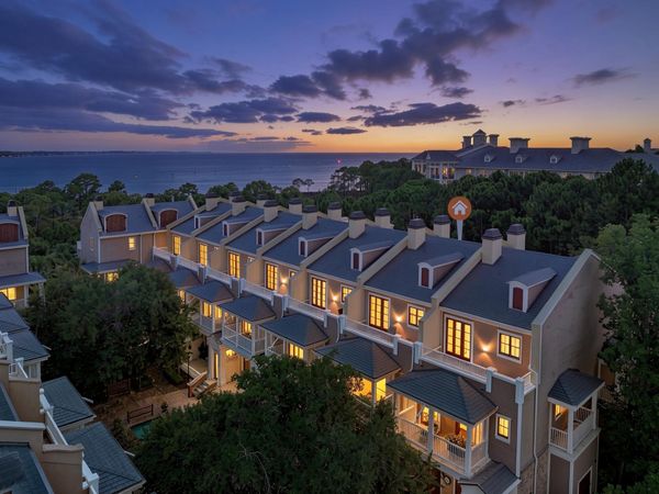 9201 Market Street Inn, Unit 164, Miramar Beach, FL 32550