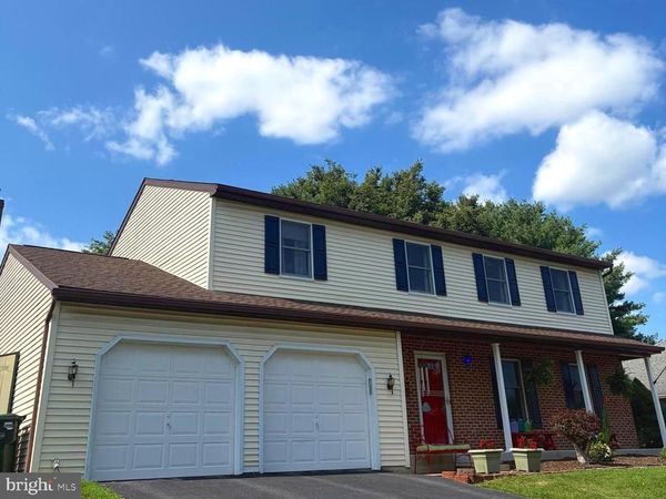 205 KNOB CREEK LANE , YORK, PA 17402