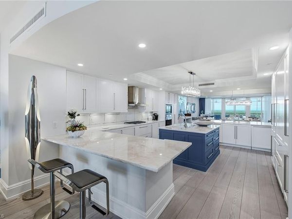 13665 Vanderbilt DR, Unit 603, NAPLES, FL 34110