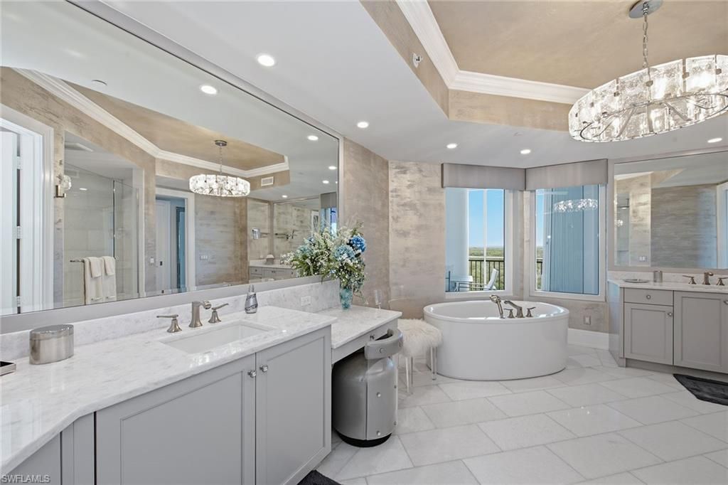 13665 Vanderbilt Dr, Unit 603, Naples, FL 34110 Photo