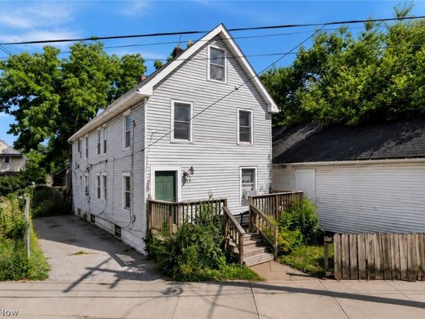 912 Starkweather Avenue, Cleveland, OH 44113