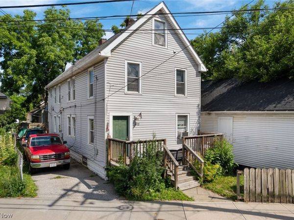 912 Starkweather Avenue, Cleveland, OH 44113