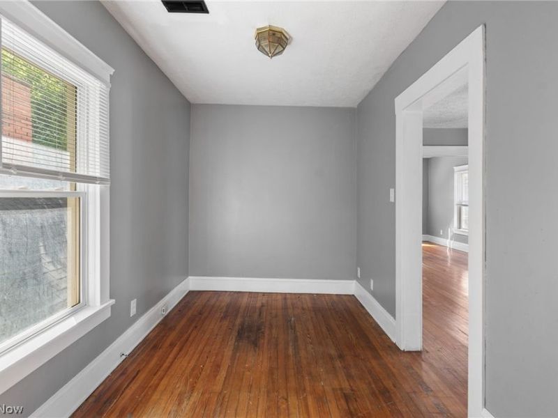 912 Starkweather Avenue, Cleveland, OH 44113 Photo 15
