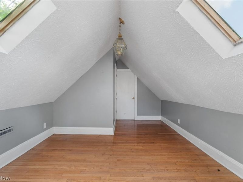 912 Starkweather Avenue, Cleveland, OH 44113 Photo 17