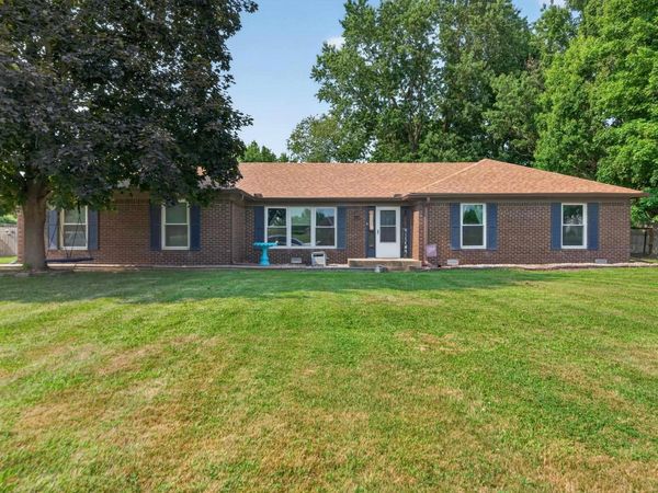 1920 W WESTHOLME Drive, Marion, IN 46952