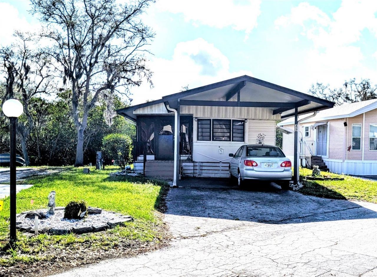 3300 26th Avenue E, Unit 42, Bradenton, FL 34208 Main Photo