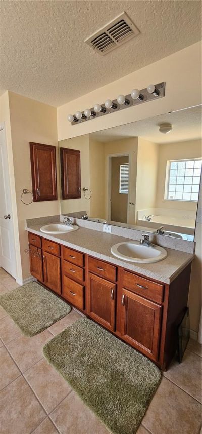 23705 Milford Drive , Eustis, FL 32736 Photo