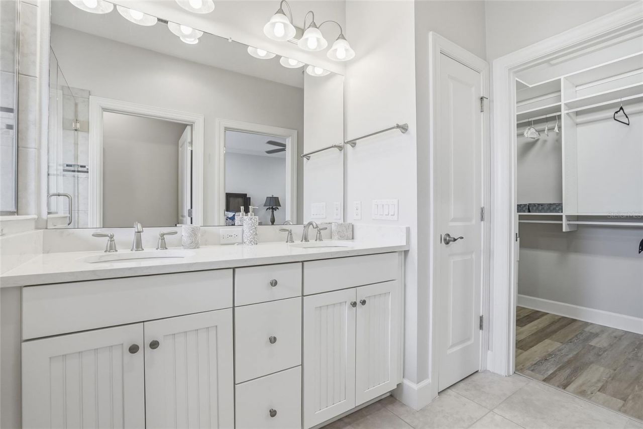 3162 Moorings Drive , Saint Petersburg, FL 33712 Photo