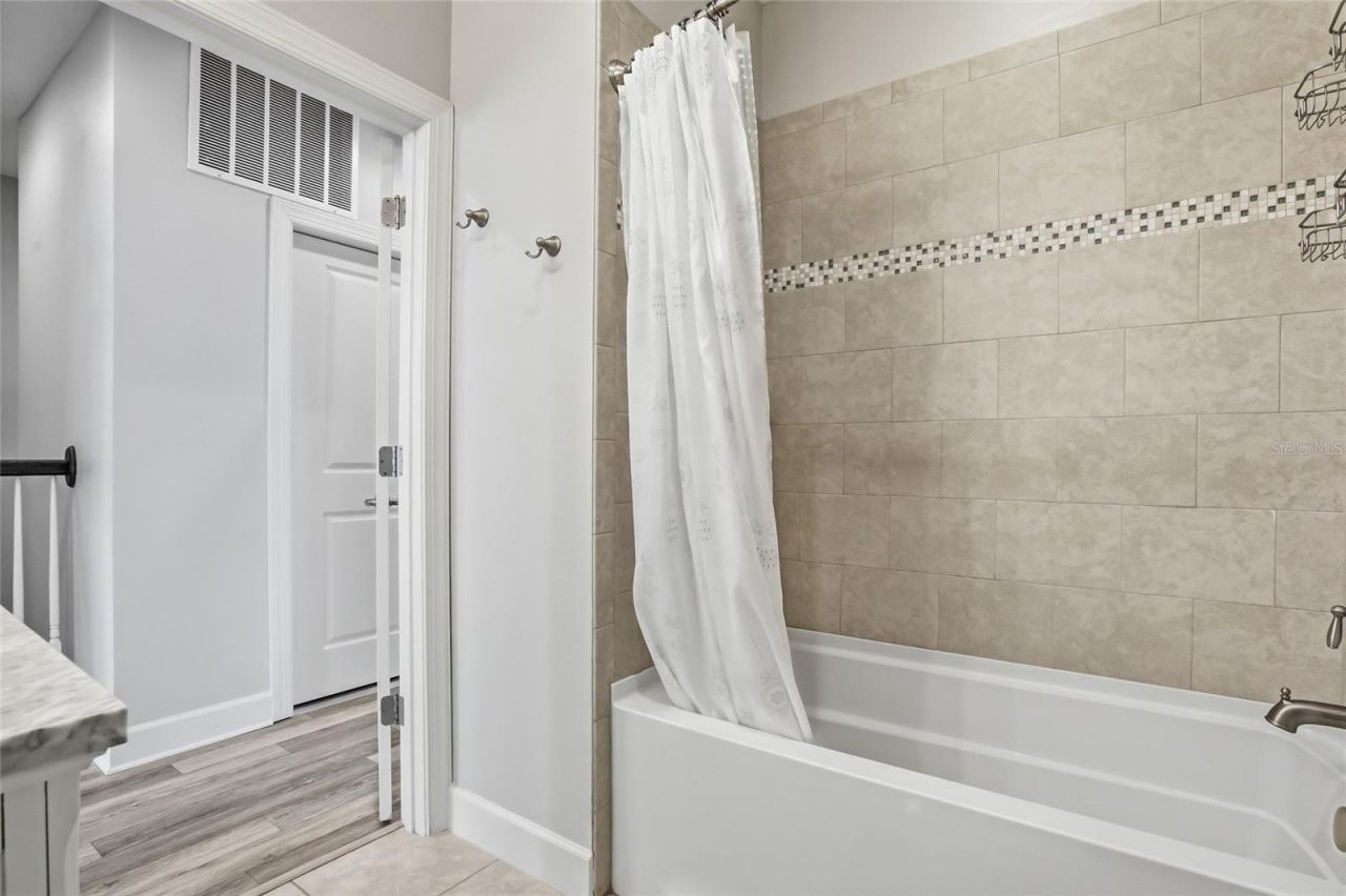 3162 Moorings Drive , Saint Petersburg, FL 33712 Photo
