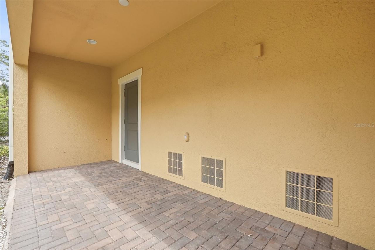 3162 Moorings Drive , Saint Petersburg, FL 33712 Photo