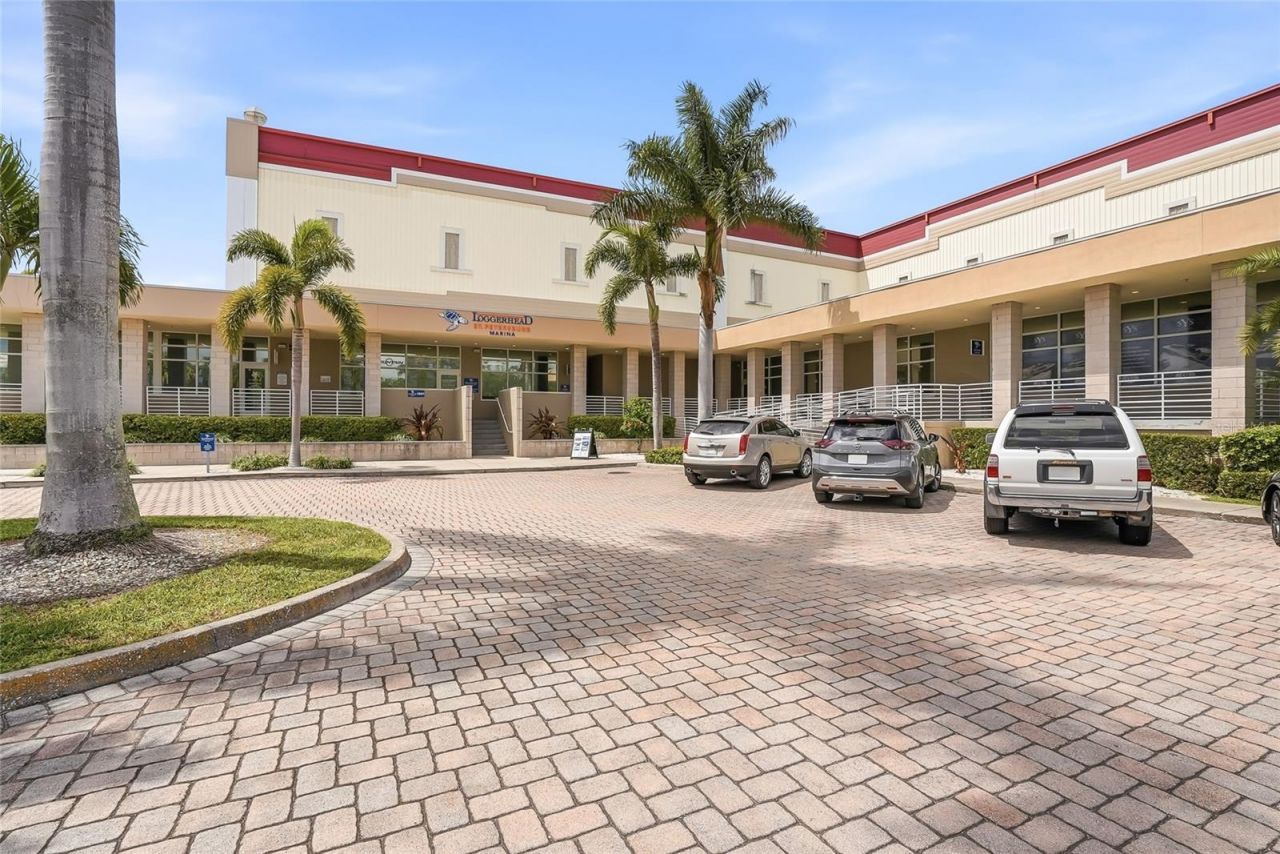 3162 Moorings Drive , Saint Petersburg, FL 33712 Photo