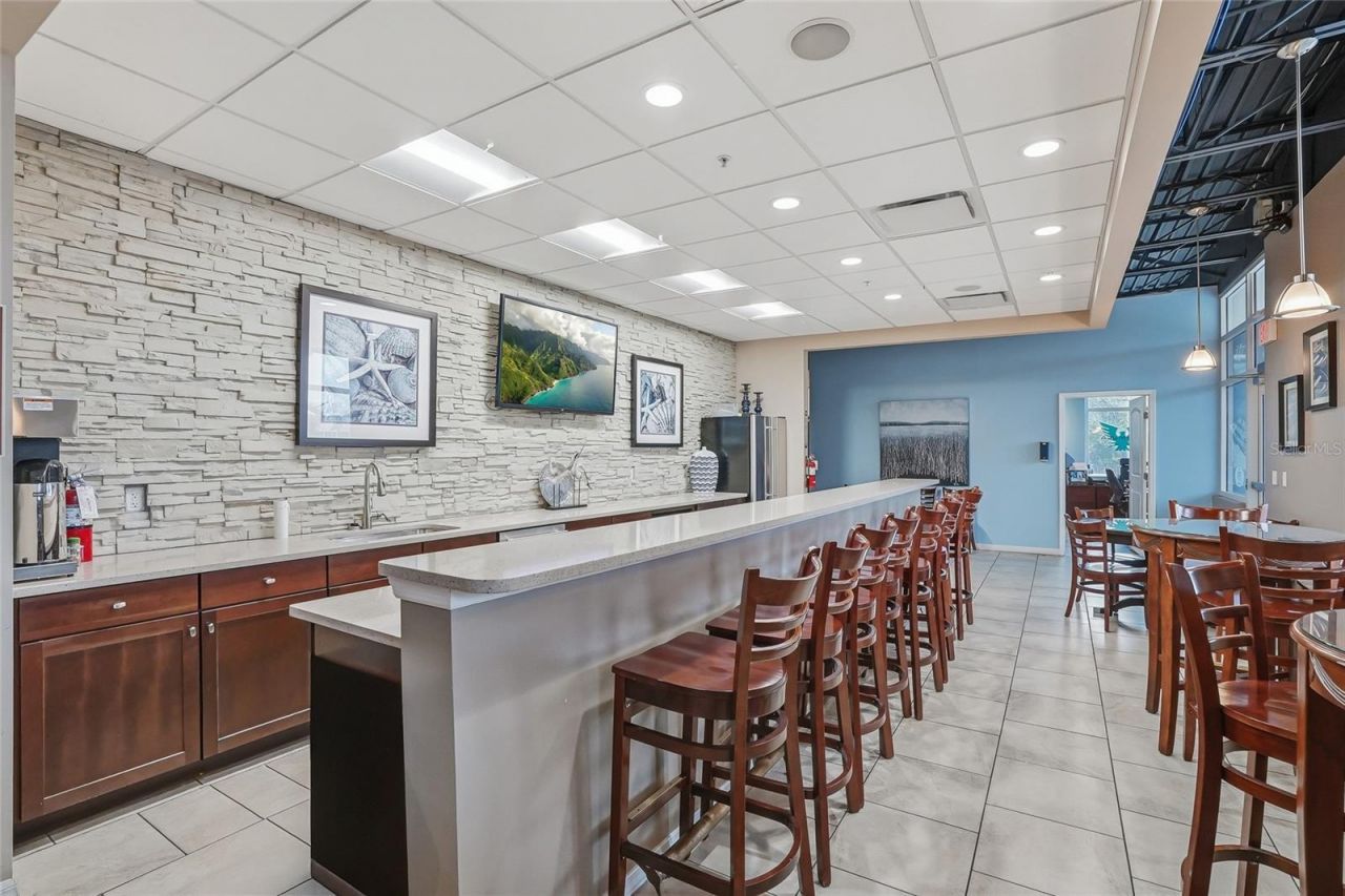 3162 Moorings Drive , Saint Petersburg, FL 33712 Photo