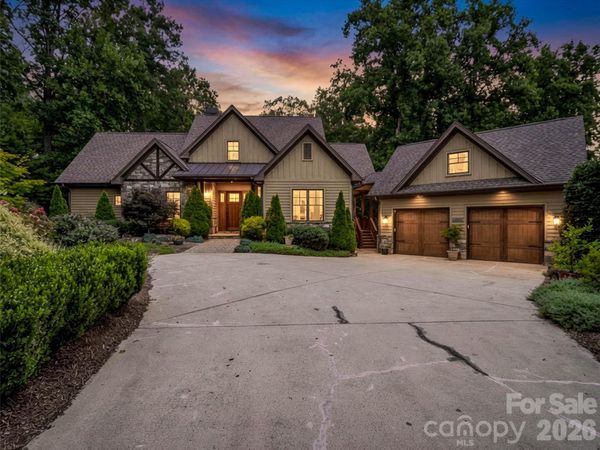 153 Glenn Court , Mill Spring, NC 28756
