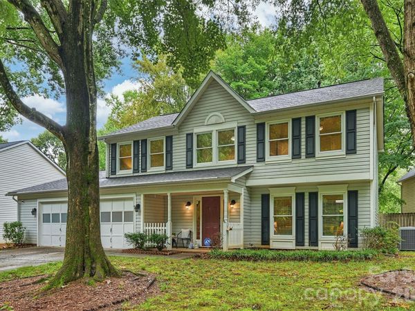 2500 Crescent Knoll Drive, Matthews, NC 28105