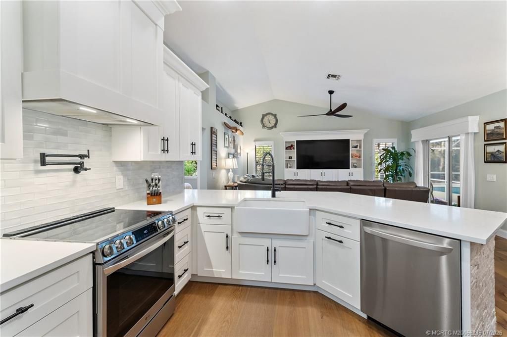 5211 SW Landing Creek Drive, Palm City, FL 34990 Photo