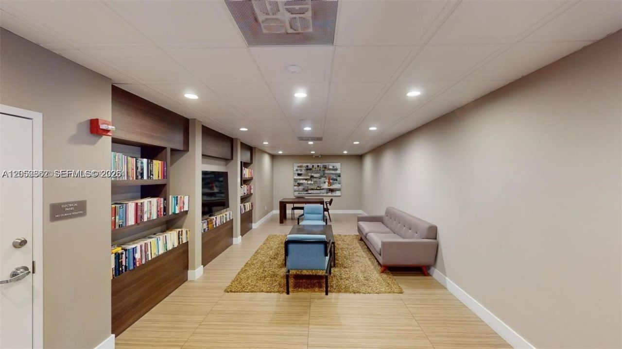 3625 N Country Club Dr, Unit PH2, Aventura, FL 33180 Photo