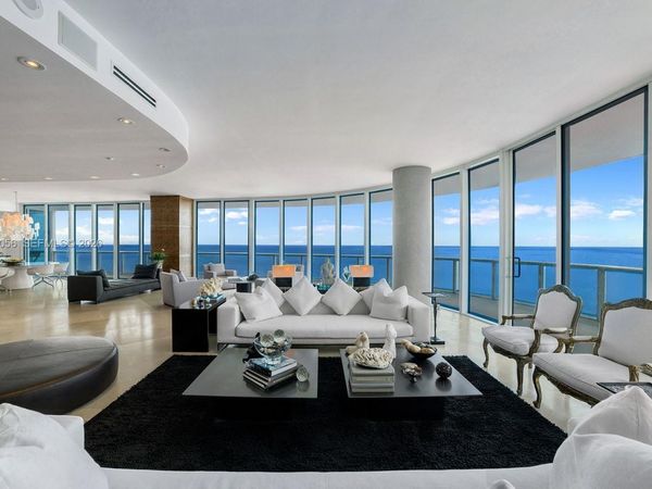 100 S Pointe Dr , Unit 2905, Miami Beach, FL 33139