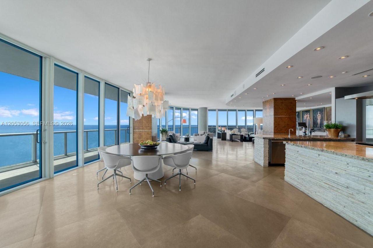 100 S Pointe Dr , Unit 2905, Miami Beach, FL 33139 Photo