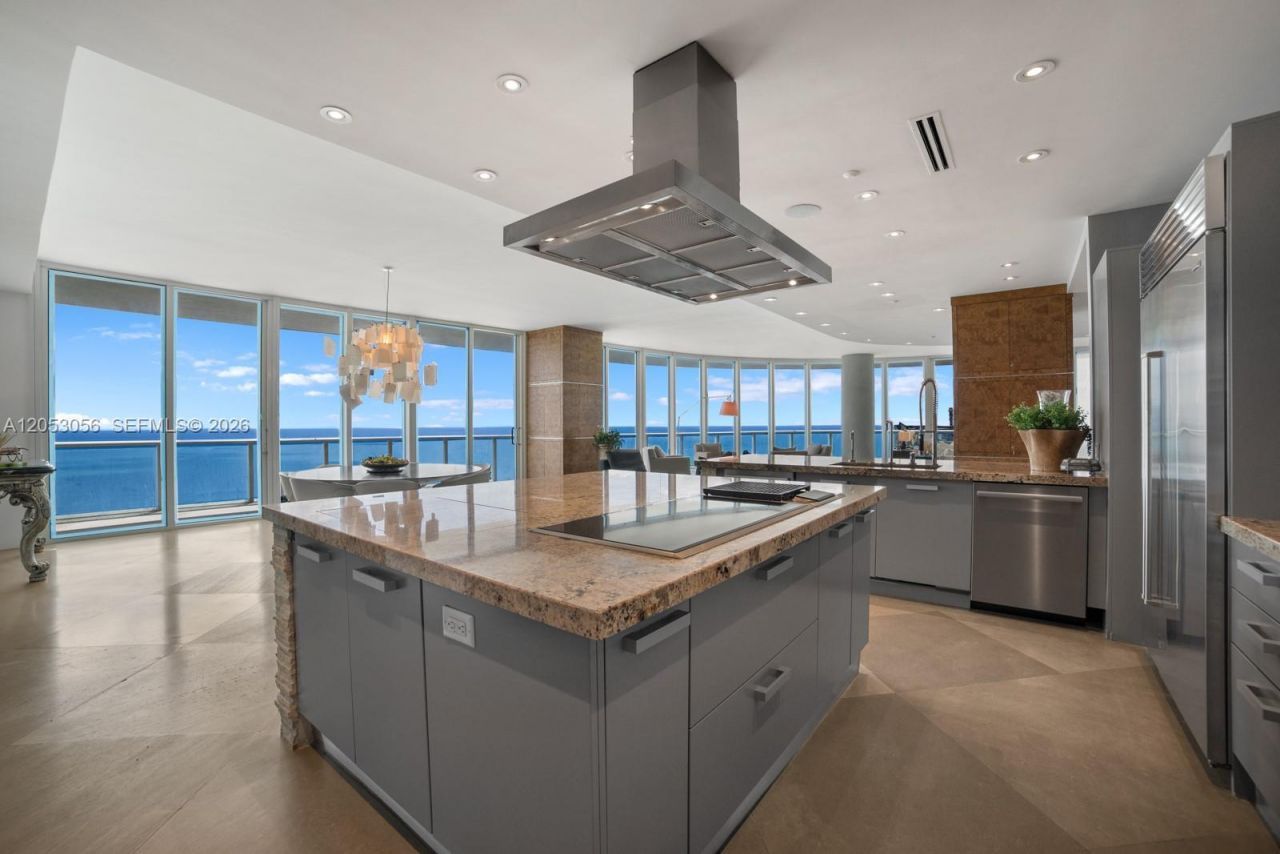 100 S Pointe Dr , Unit 2905, Miami Beach, FL 33139 Photo