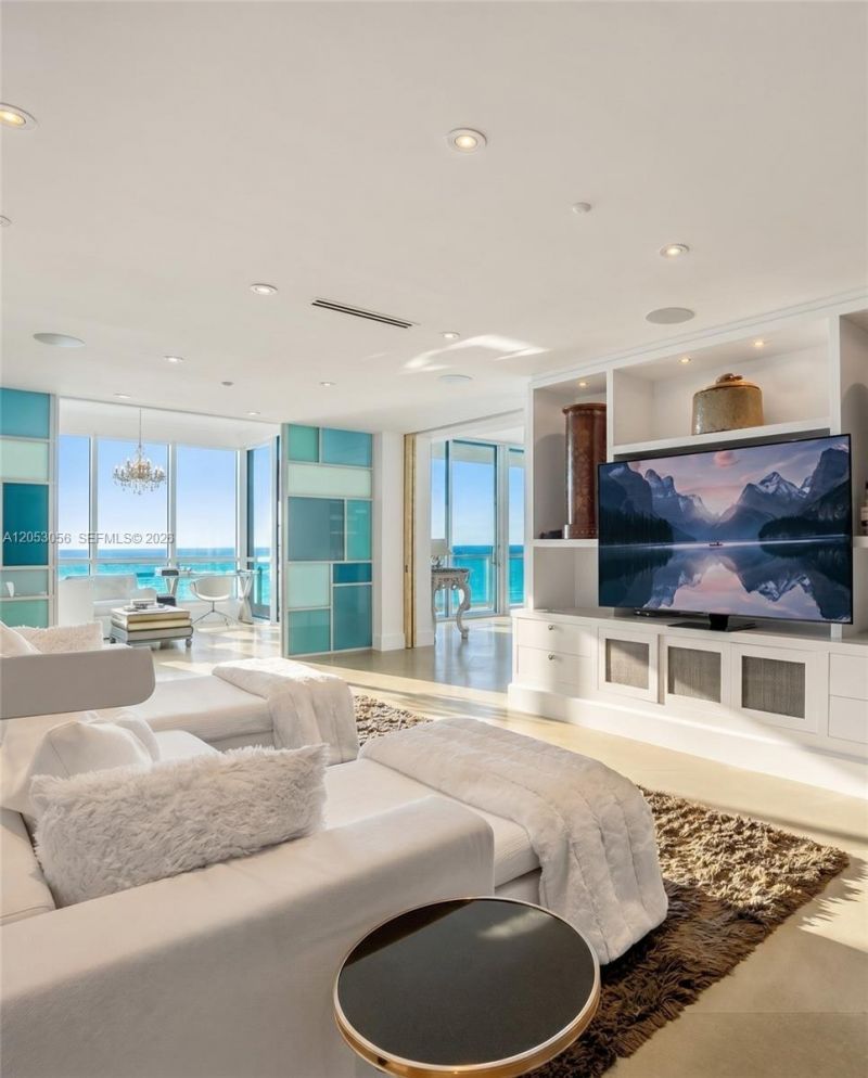 100 S Pointe Dr , Unit 2905, Miami Beach, FL 33139 Photo