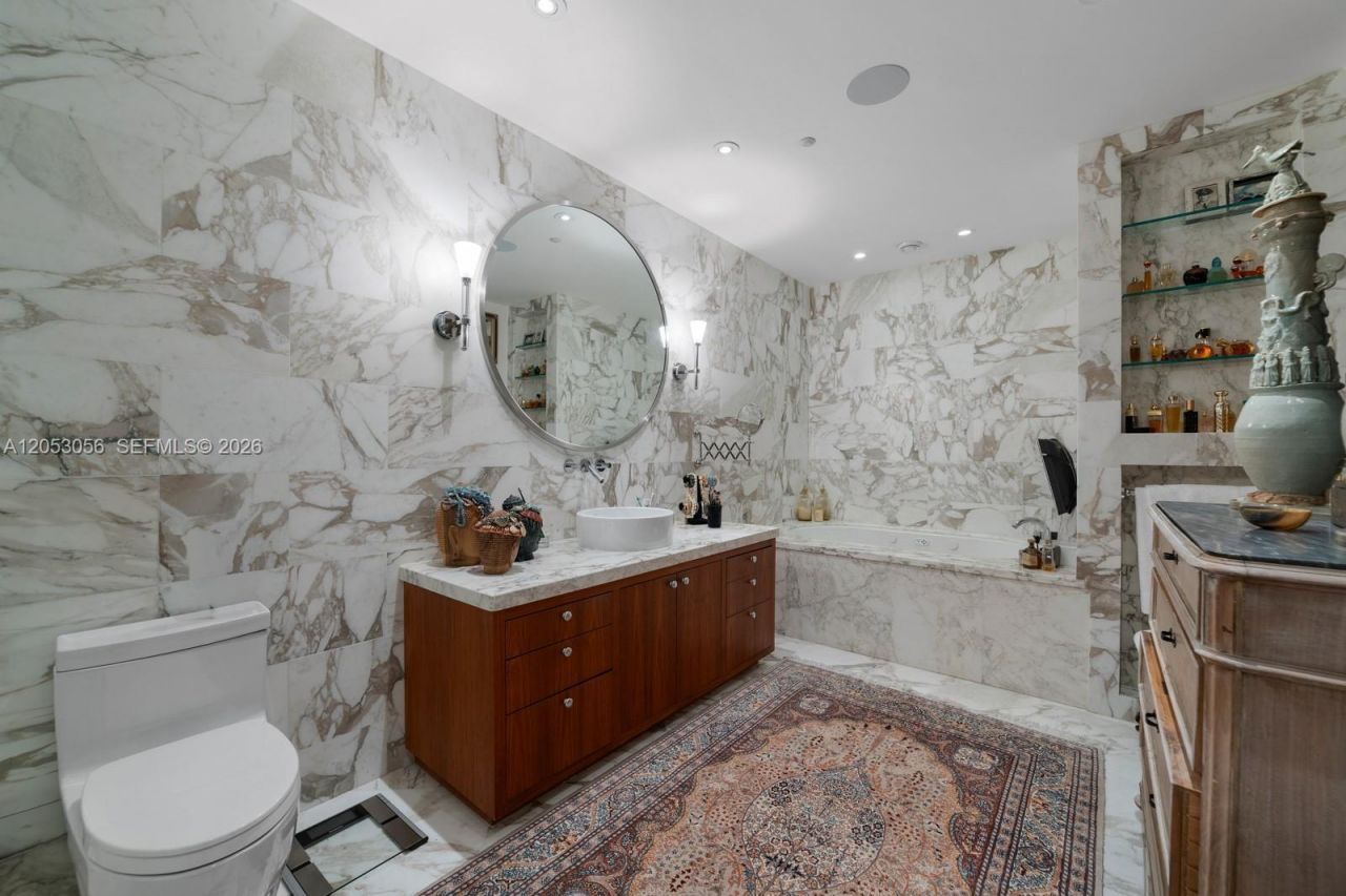 100 S Pointe Dr , Unit 2905, Miami Beach, FL 33139 Photo