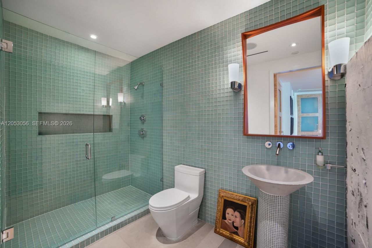 100 S Pointe Dr , Unit 2905, Miami Beach, FL 33139 Photo
