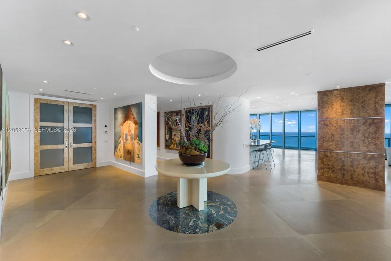 100 S Pointe Dr , Unit 2905, Miami Beach, FL 33139 Photo