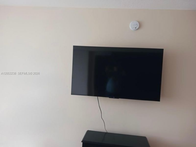 325 S Biscayne Blvd, Unit 4320, Miami, FL 33131 Photo