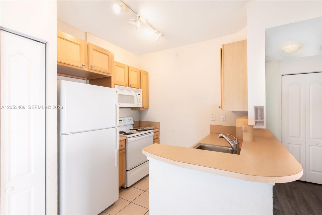 Please Call For Address, Unit 608, South Miami, FL 33143 Photo