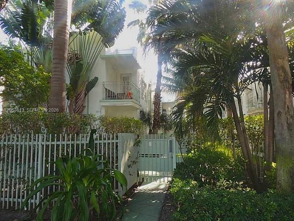 1215 Meridian Ave , Unit 8, Miami Beach, FL 33139