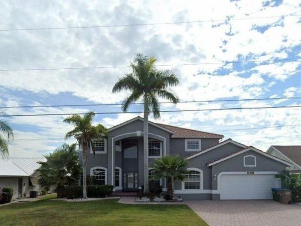 706 SW 56th Street , Cape Coral, FL 33914