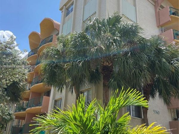 9350 Fontainebleau Blvd , Unit 609, Miami, FL 33172