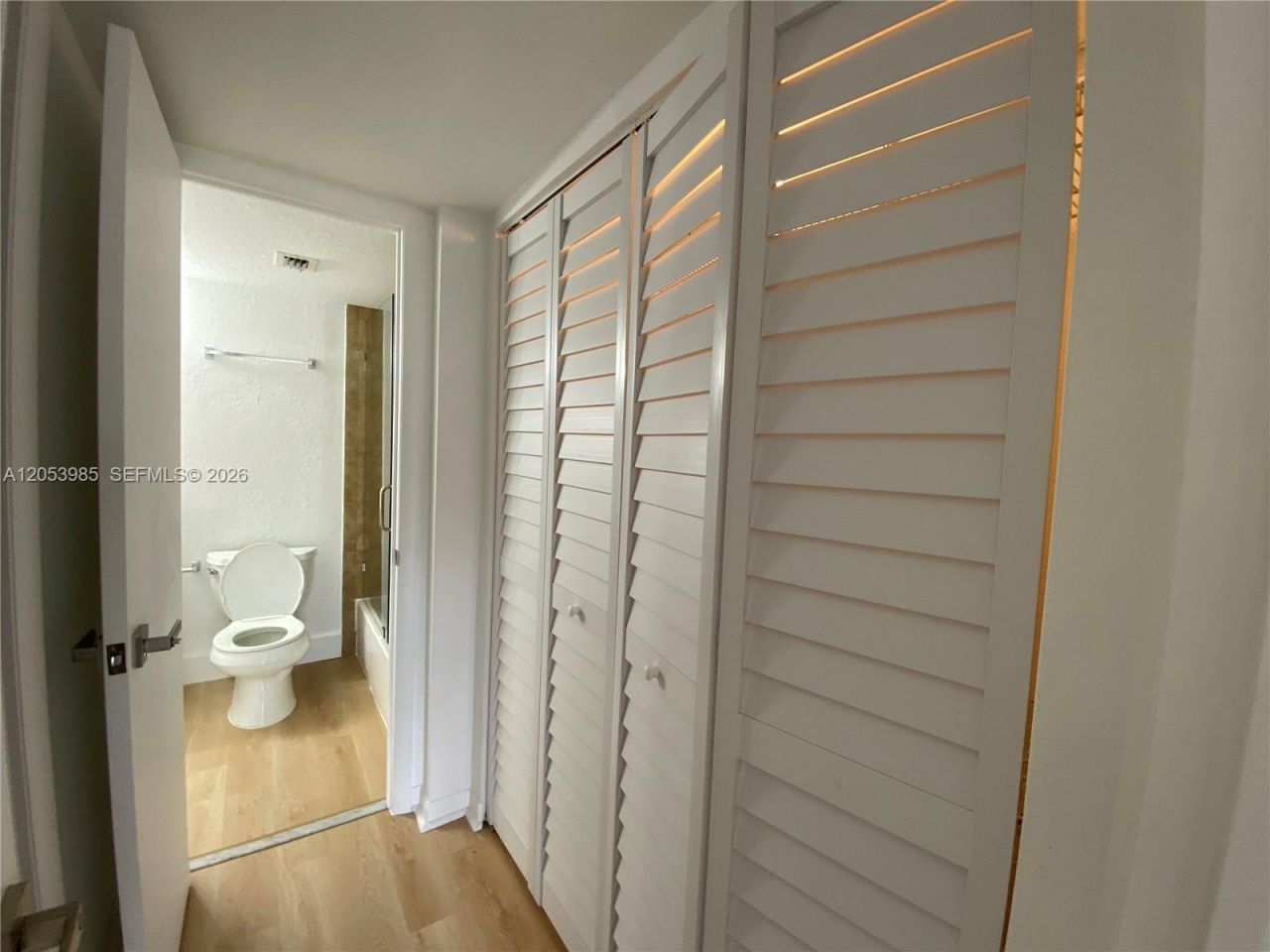 9350 Fontainebleau Blvd , Unit 609, Miami, FL 33172 Photo