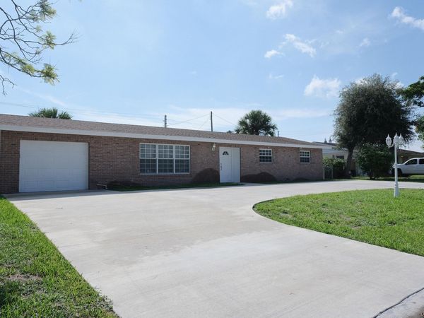 980 Woodland Avenue, West Palm Beach, FL 33415
