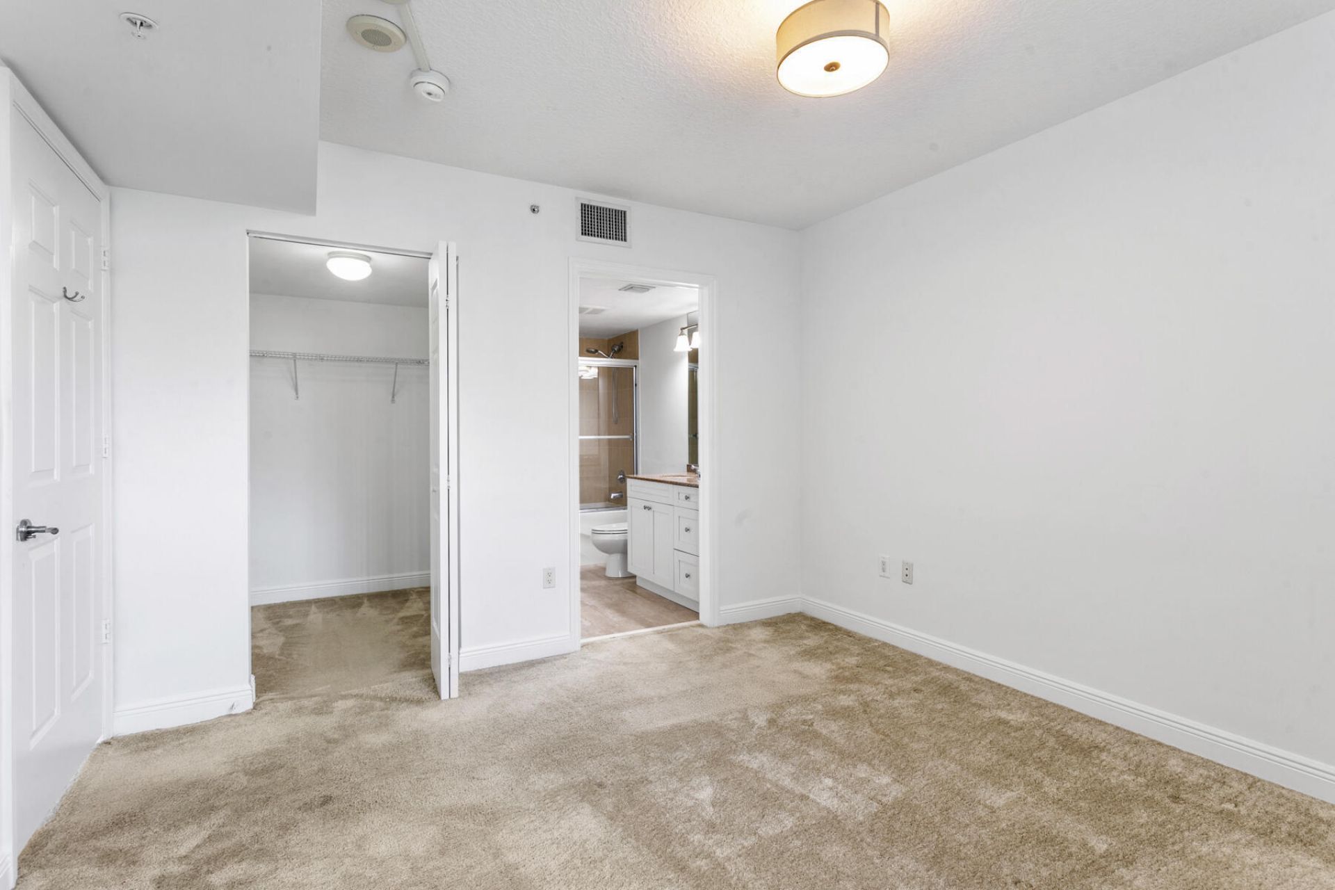 610 Clematis Street, Unit 527, West Palm Beach, FL 33401 Photo