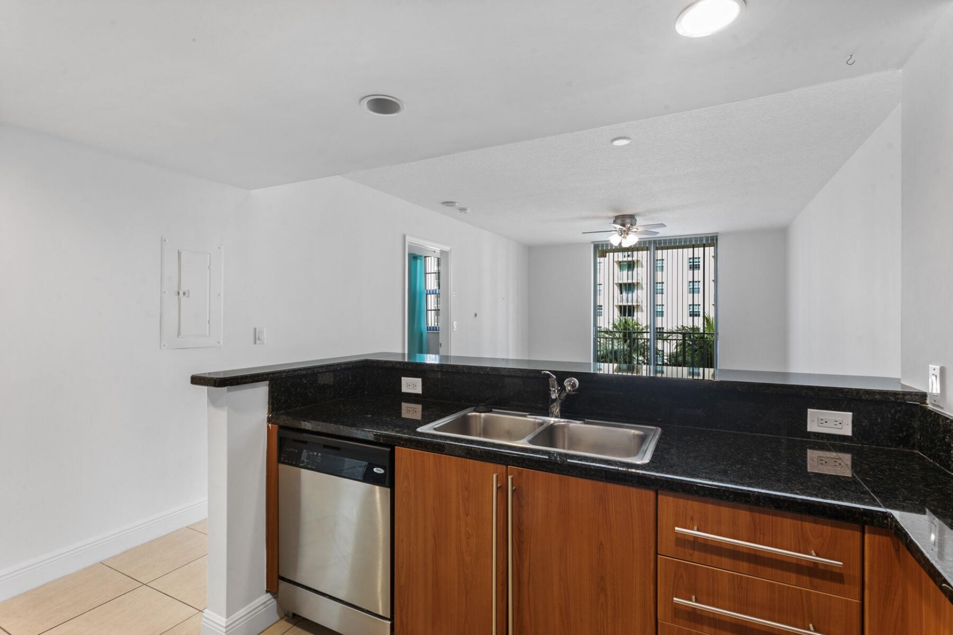 610 Clematis Street, Unit 527, West Palm Beach, FL 33401 Photo