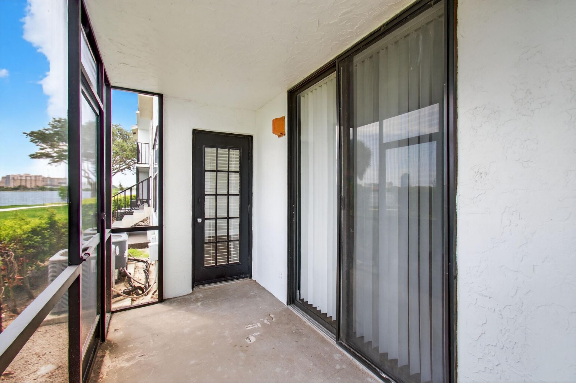 714 Executive Center Drive, Unit 13, West Palm Beach, FL 33401 Photo