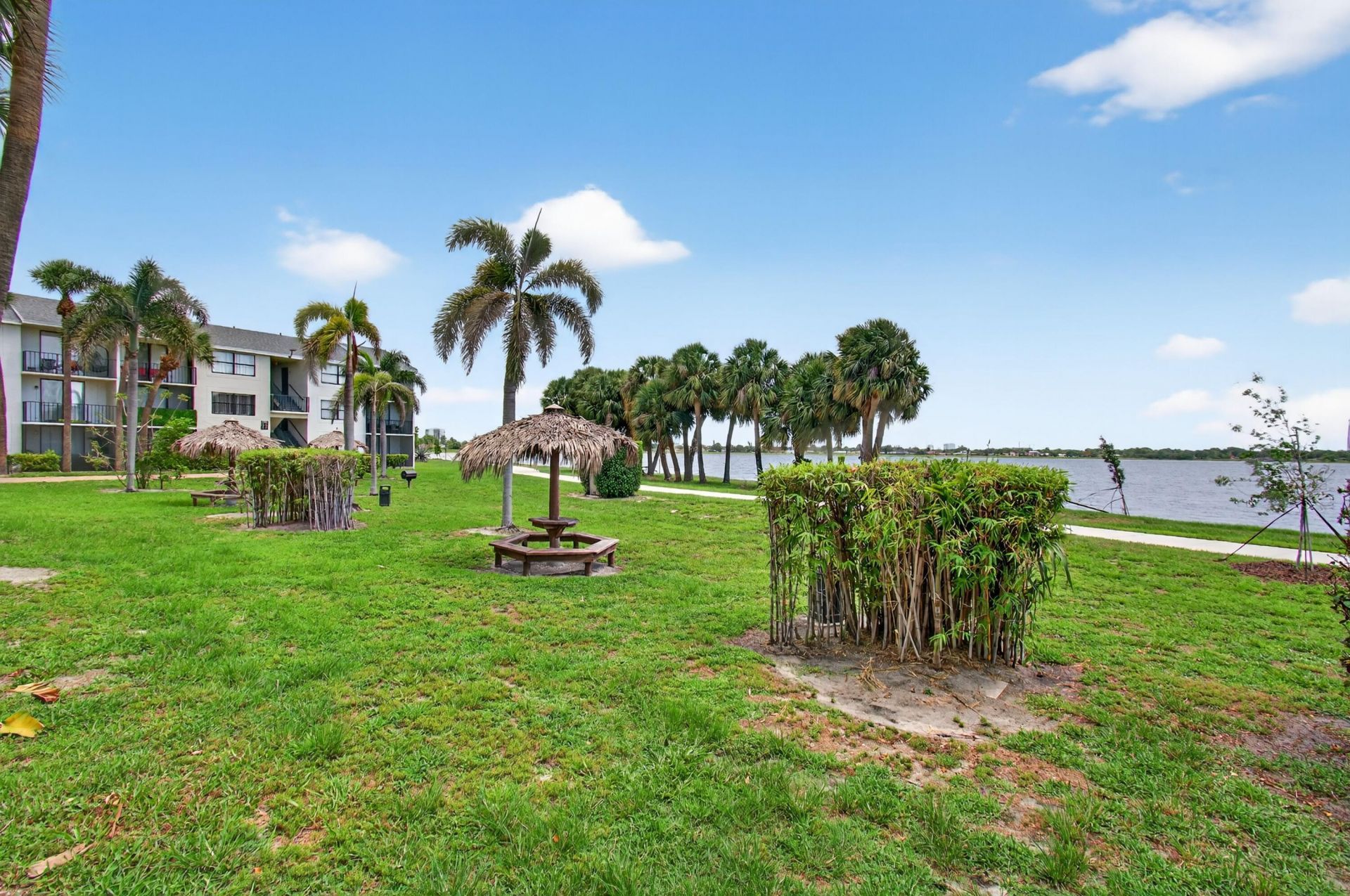 714 Executive Center Drive, Unit 13, West Palm Beach, FL 33401 Photo