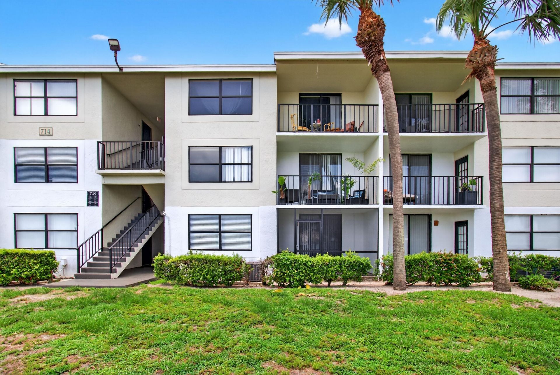 714 Executive Center Drive, Unit 13, West Palm Beach, FL 33401 Photo