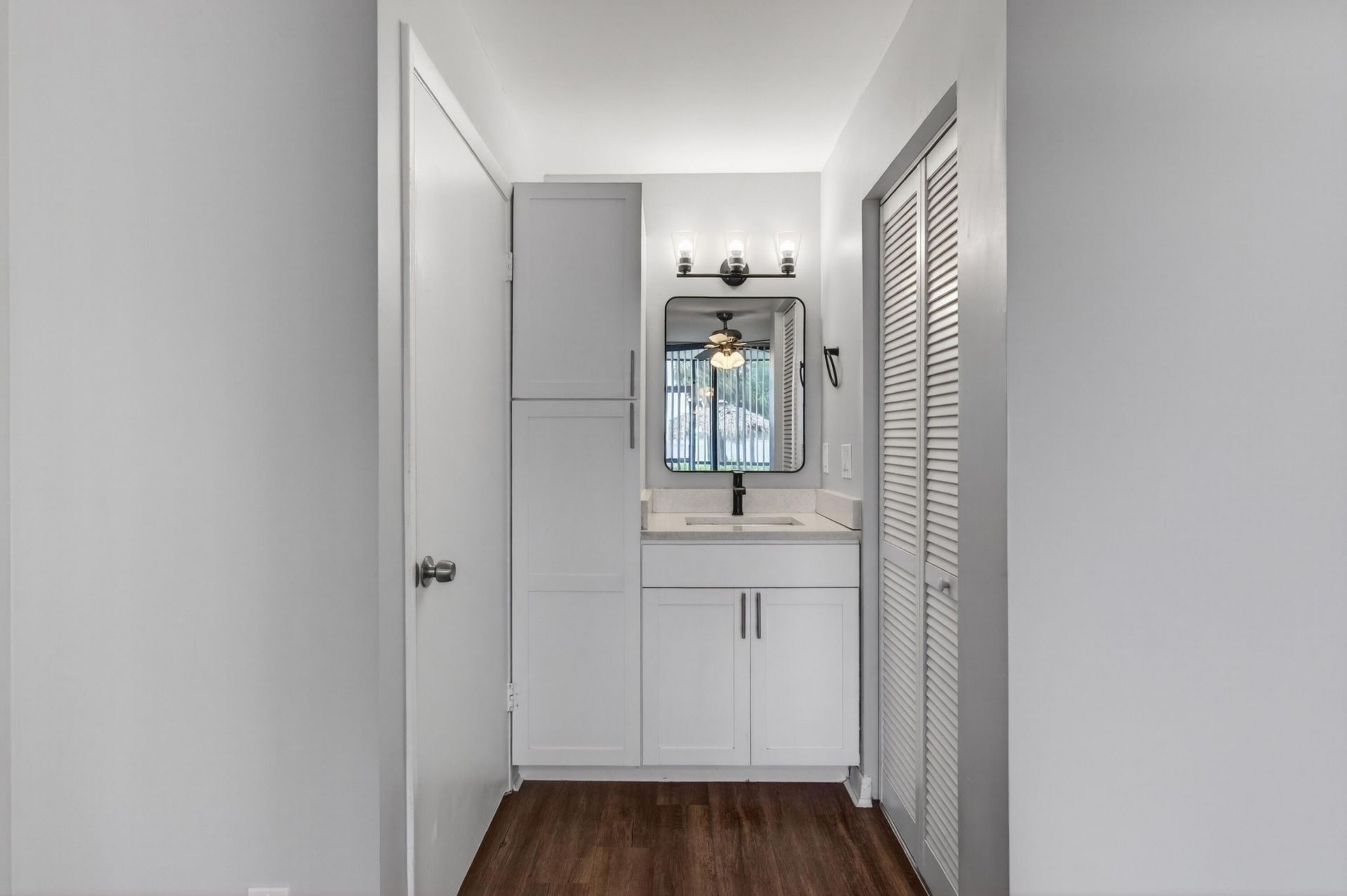 714 Executive Center Drive, Unit 13, West Palm Beach, FL 33401 Photo