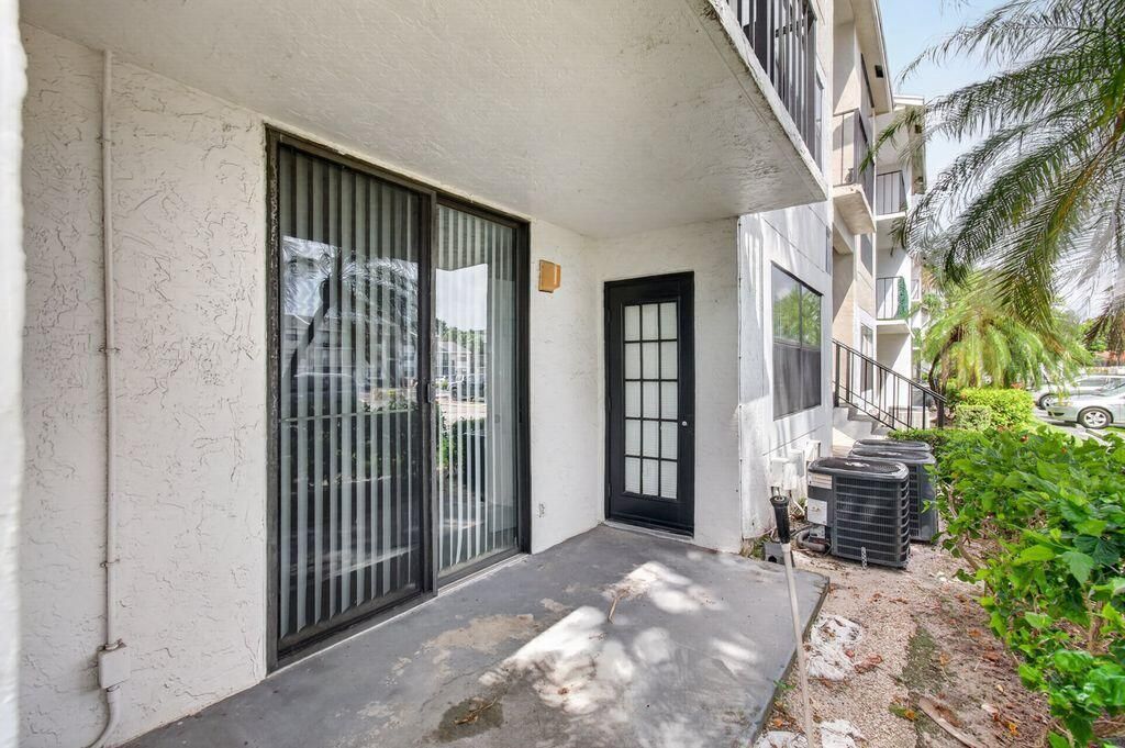 718 Executive Center Drive, Unit 16, West Palm Beach, FL 33401 Photo
