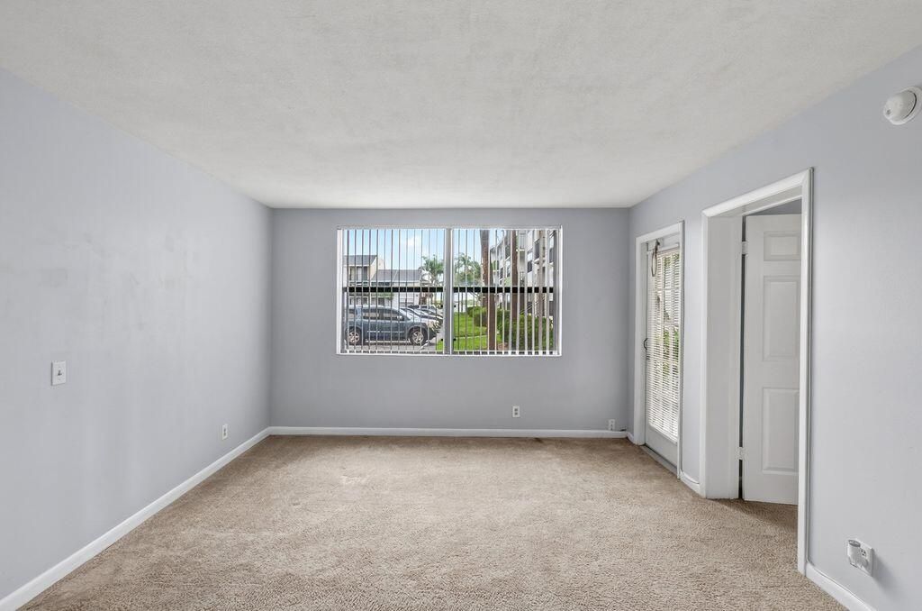 718 Executive Center Drive, Unit 16, West Palm Beach, FL 33401 Photo