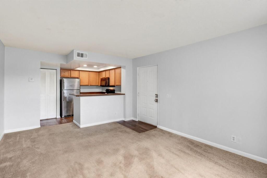718 Executive Center Drive, Unit 16, West Palm Beach, FL 33401 Photo