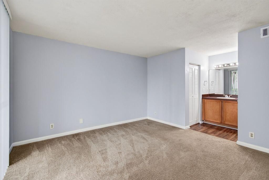 718 Executive Center Drive, Unit 16, West Palm Beach, FL 33401 Photo