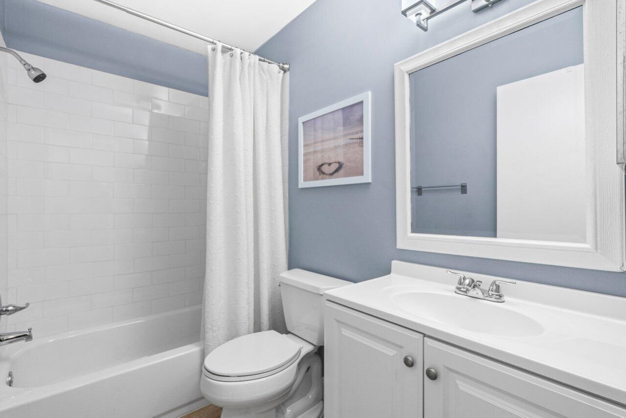 22148 Palms Way, Unit 203, Boca Raton, FL 33433 Photo