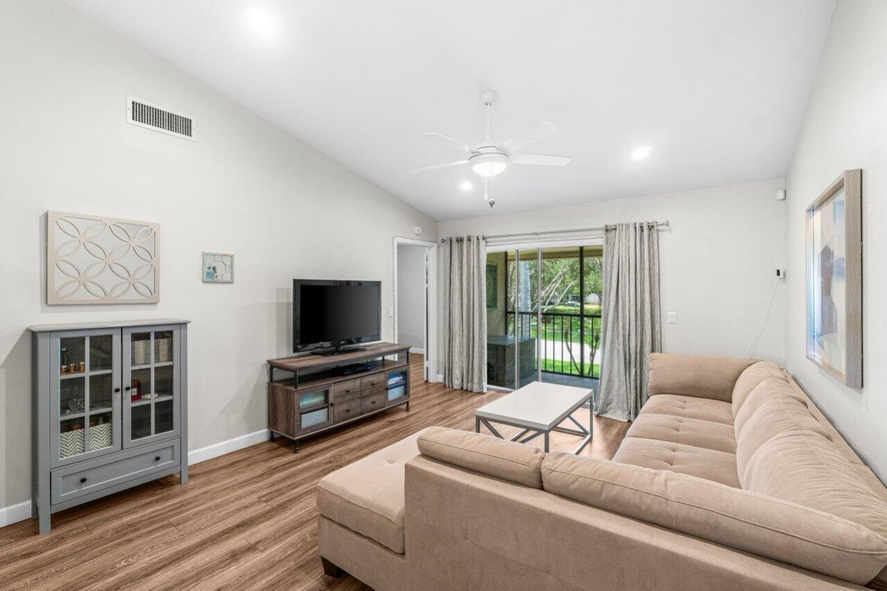 22148 Palms Way, Unit 203, Boca Raton, FL 33433 Photo