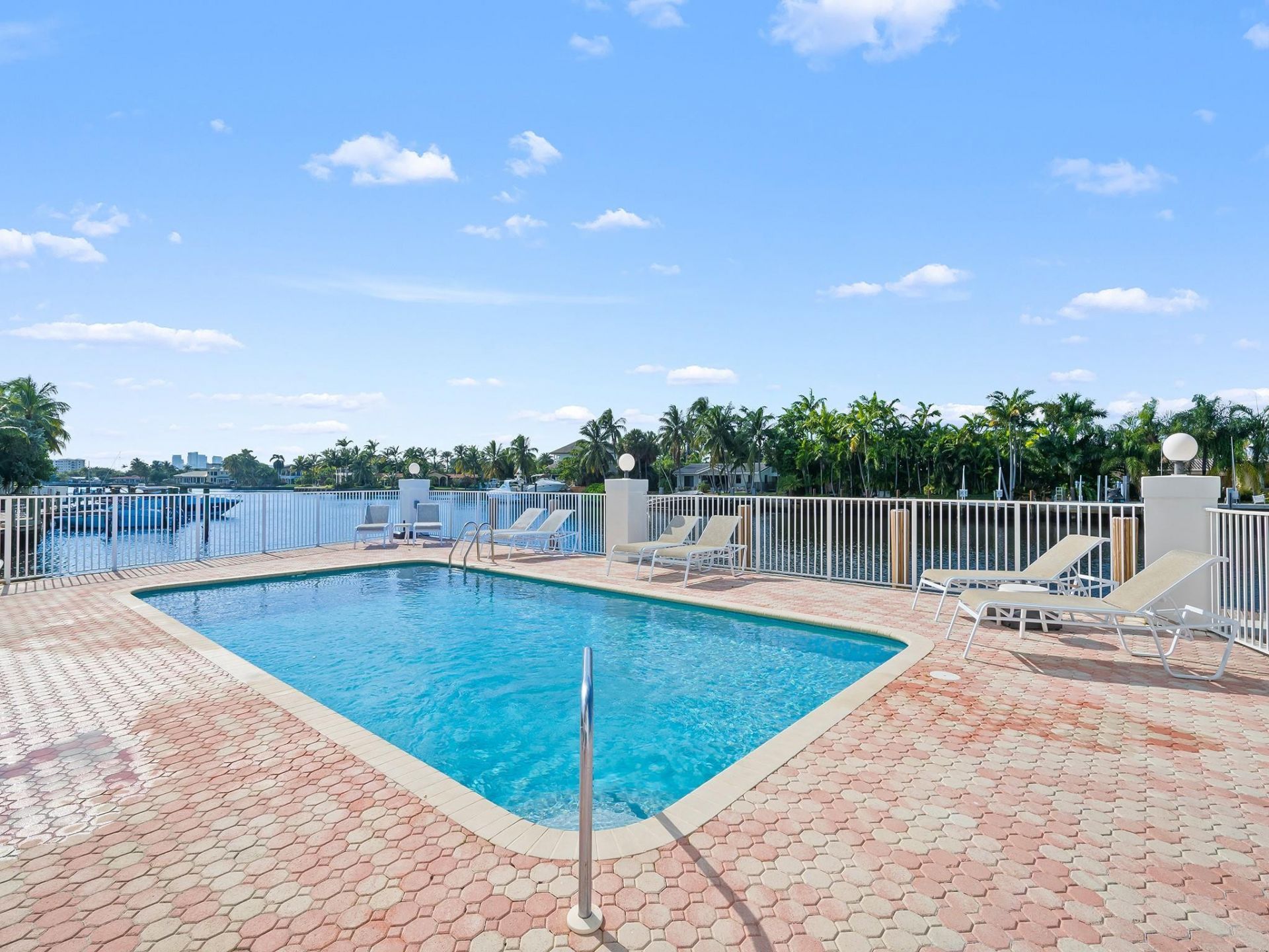 1839 Middle River Drive, Unit 105, Fort Lauderdale, FL 33305 Photo
