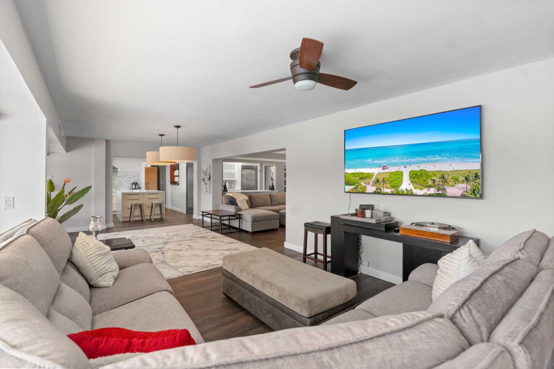 6106 Royal Poinciana Lane, Tamarac, FL 33319 Photo
