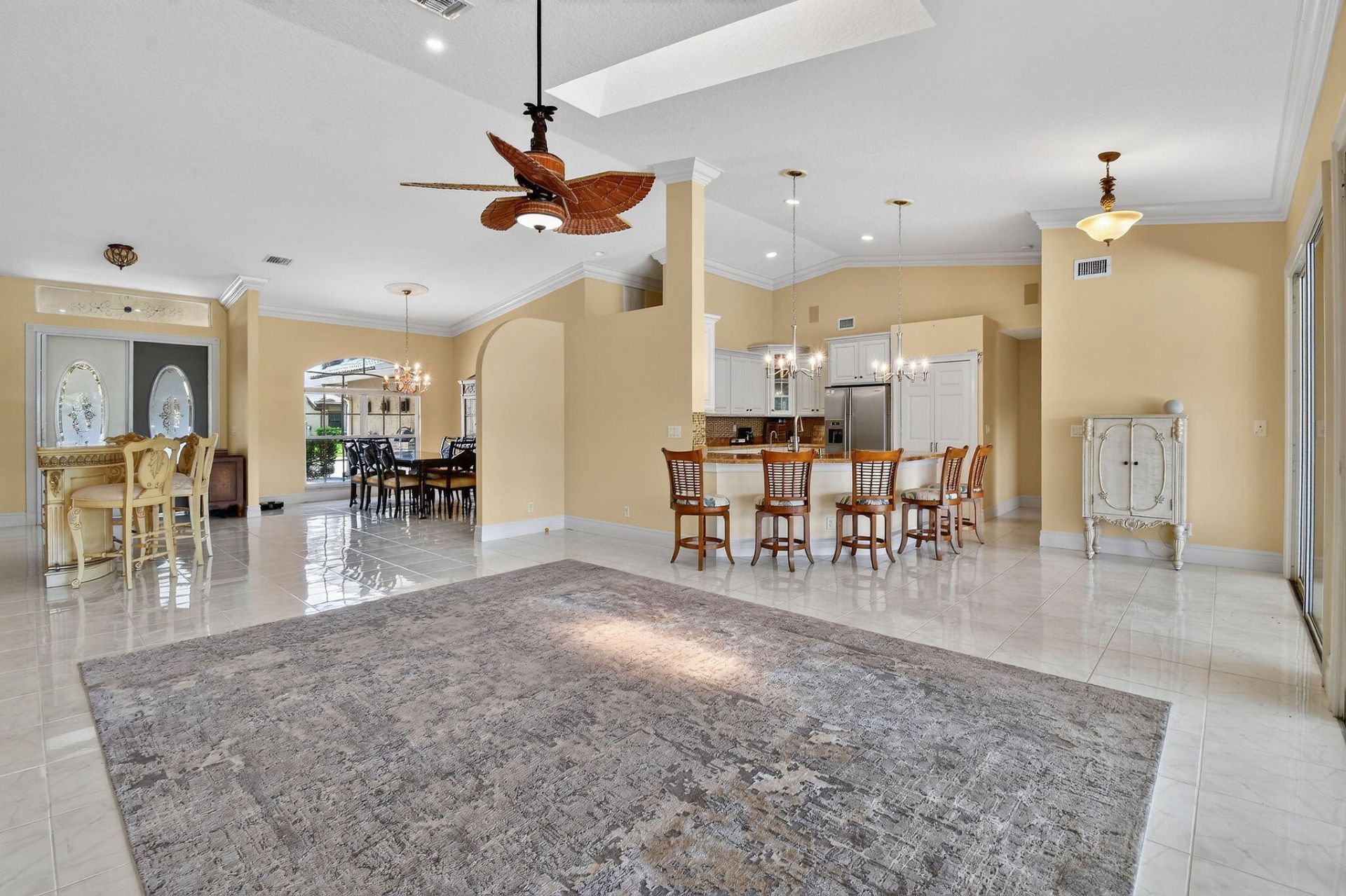 118 Fernwood Crescent, Royal Palm Beach, FL 33411 Photo