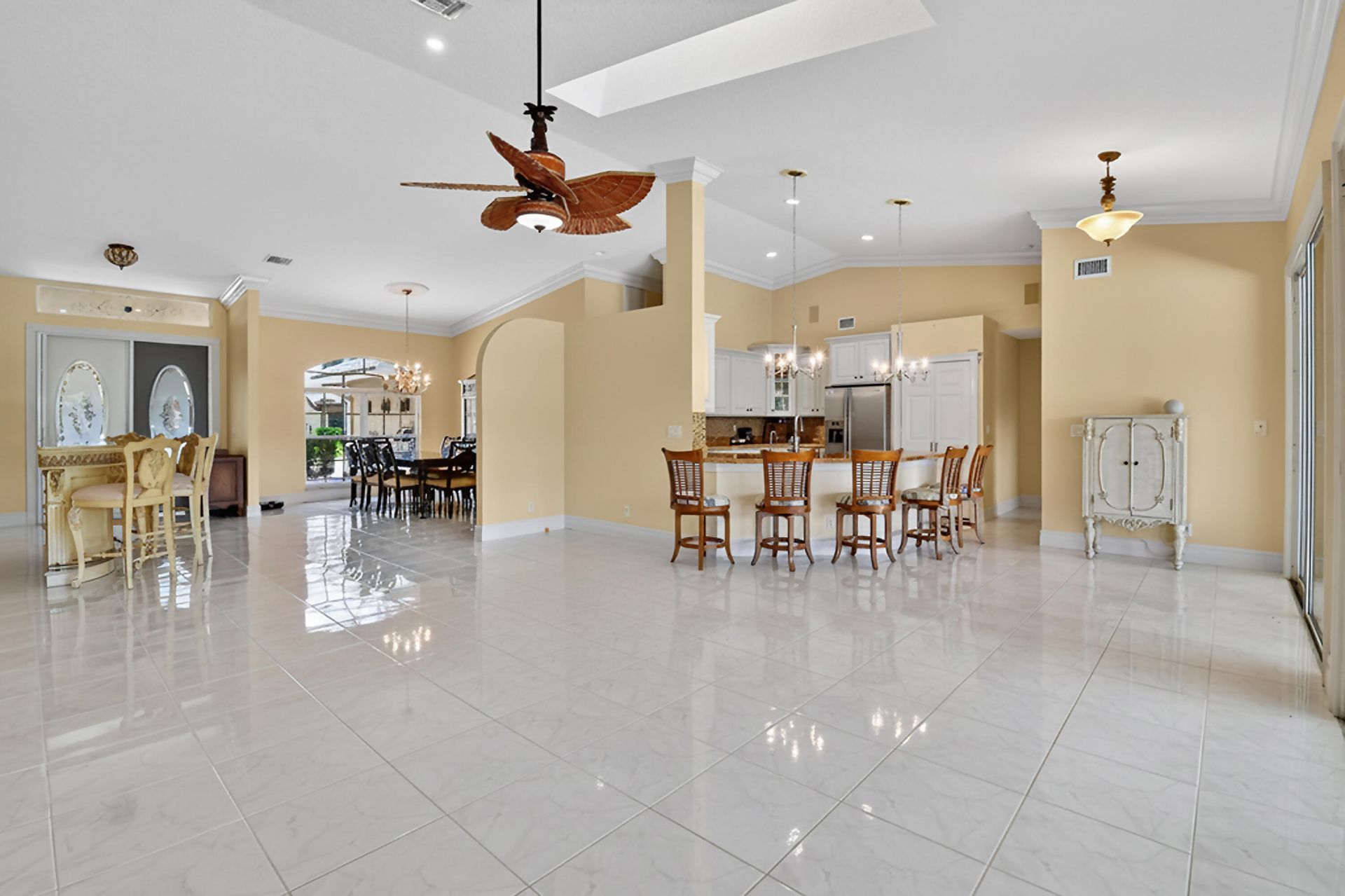 118 Fernwood Crescent, Royal Palm Beach, FL 33411 Photo